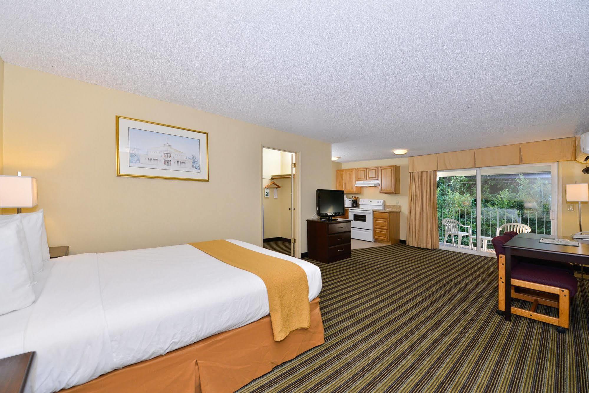 Quality Inn & Suites Vancouver - Hazel Dell Zewnętrze zdjęcie