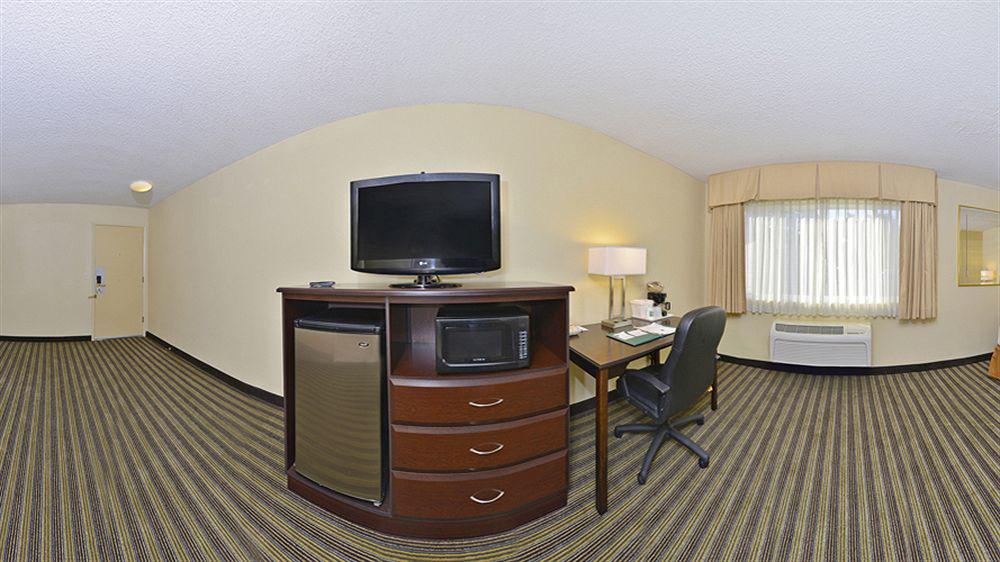 Quality Inn & Suites Vancouver - Hazel Dell Zewnętrze zdjęcie